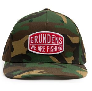 Grundéns kšiltovka we are fishing camo trucker camo